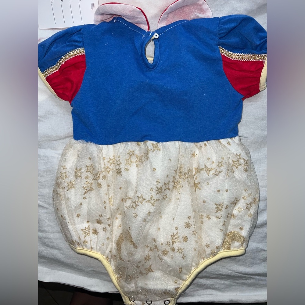 โผ๏ธNWT: Baby Girl Snow White Costume - 6 Months - Picture 3 of 4